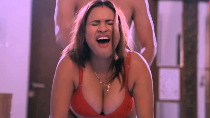 Killer EP3 Hot Hindi Web Series – MakhanPlus